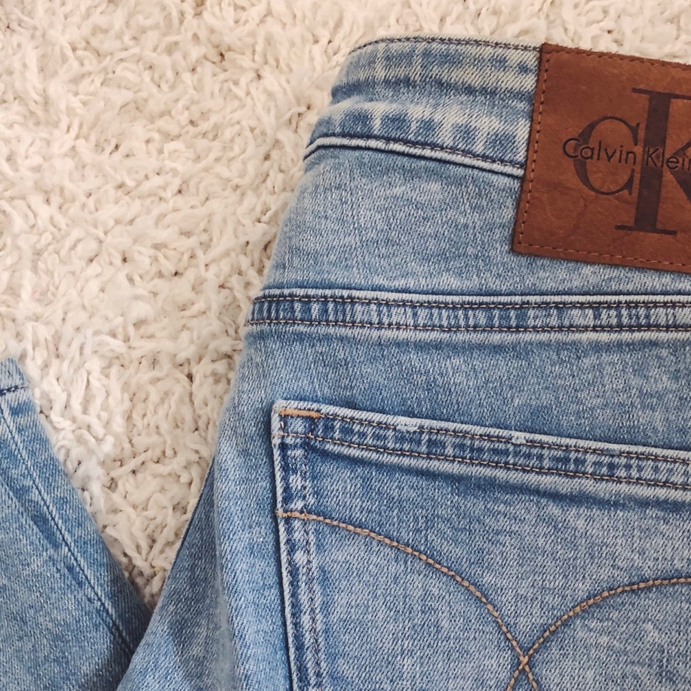 ❌SOLD❌ Calvin Klein Jeans 🤍 - Picture 3 of 8